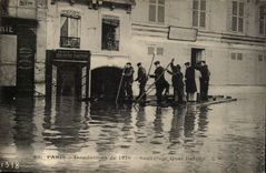 Paris - 7 - Rescue Debilly Quay - Floods of 1910 - Bakery CPA