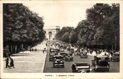 Paris 8 - The Foch avenue - CPA