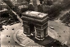 MODERN CARD Paris Seen air Arc de Triomphe of Etoile