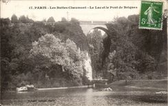 Paris - 19 - the Chaumont Hillocks - the Lake and the Bridge of Bricks - CPA