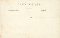 Paris - 7 - Park Heap - woman in period clothing CPA