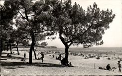 Saint Georges de Didonne CPA the beach in front of the drill the point of Suzac