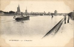 La Rochelle CPA vor Hafen