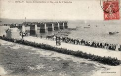 Royan - Pier-Entleerungsdock und Regattas des Geschwaders - CPA