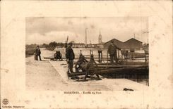 Marenne oyster CPA Entrance of the port