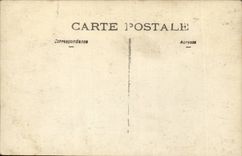 CPA Militaria Real photo Soldiers with the grub