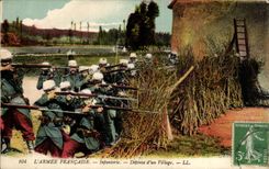 CPA Militaria the French Army Infantry Defense of a village