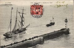 Fecamp - Ausgang des Hafens - Boot CPA