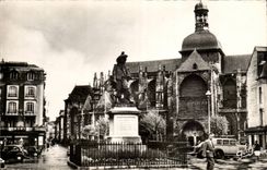 Dieppe - Statue Duquesne and the Church Saint Jacques - CPA