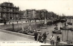 Le Havre - the Large Quay and the Museum - CPA