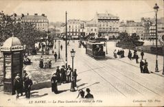 Le Havre - der Gambetta Platz - und das Rathaus CPA