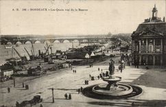 Bordeaux - Quays seen of Stock Exchange CPA