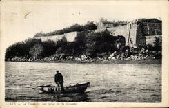 Blaye CPA the citadel Seen from of the Gironde