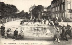 Bordeaux CPA the public garden the terrace (children)