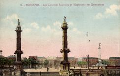 CPA Bordeaux the columns rostrales and the esplanade of the Quincunxes