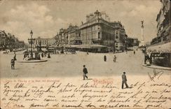 Gone Bordeaux CPA of Tourny and the monument of the Of Gironde ones