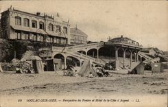 CPA Soulac on sea Perpective of the pontoon and the hotel of the money dimension