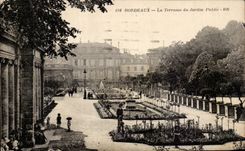CPA Bordeaux the terrace of the public garden