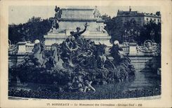 Bordeaux CPA the monument of Of Gironde Groups southern (horses)