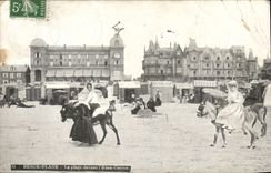 Berck Beach - the Beach in front of the Eden Casino - CPa 