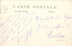 Arras - Apres le bombardement par les Allemands - L'Hotel Saint Vaast - CPa„
