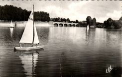 Toulouse - Promenade en Yacht sur la Garonne devant le Pont de Tounis CPA 