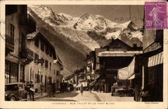 Chamonix - Rue Vallot et le Mont Blanc CPA 