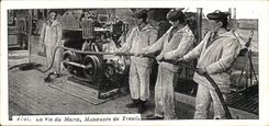 CPA French Marine the life of sailor Operates Winch (boat boat ship war)