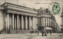 CPA Nantes the large theater and the Street Crepillon