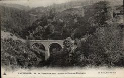 CPA Auvergne the bridge of dead Route of Riom be Mountain