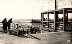 Capbreton MODERN CARD Seen from of the establishment of baths