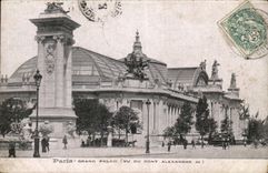 Paris CPA Grand Palais (seen bridge Alexandre III)