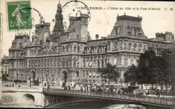 Paris CPA Hotel de ville et le pont d'Arcole