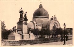 Belgie Belgium Liege CPA Church St Vincent and Statue Zenobe Gram