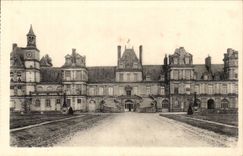 Fontainebleau - the Castle - CPA