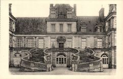 Fontainebleau - the Castle - Staircase out of Horseshoe - CPA
