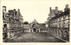 Fontainebleau - the Castle - Oval Court - CPA