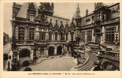 Fecamp - Benediktiner - Haupthof - CPA