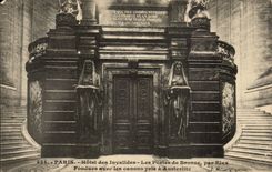 Paris CPA Invalides bronze doors by Etex Melted with the guns of austerlitz Napoleon