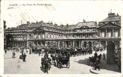 Paris CPA La place du Palais Royal