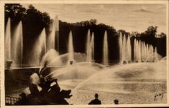 Versailles CPA large water with the basin of Neptune