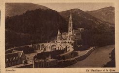 Lourdes CPA the basilica and Gave