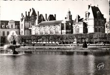 Fontaineableau MODERN CARD Gardens of the palate basin of the Tiber and vault Saint Saturnin