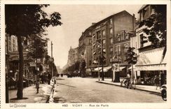 Vichy CPA Rue de Paris