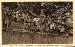Lourdes CPA the martyrdom (6th station) a pious young woman essuie the face of Jesus Christ