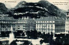 Grenoble CPA der Platz Victor Hugo und Forts