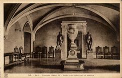 Pau CPA the castle Henri IV Room of the officers of service