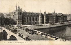 Paris CPA La conciergerie
