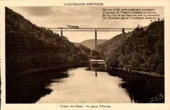 Picturesque Auvergne - the Train Viaduct of Insipid the giant of Europe - CPA
