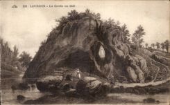 Lourdes - the Cave in 1858 - CPA